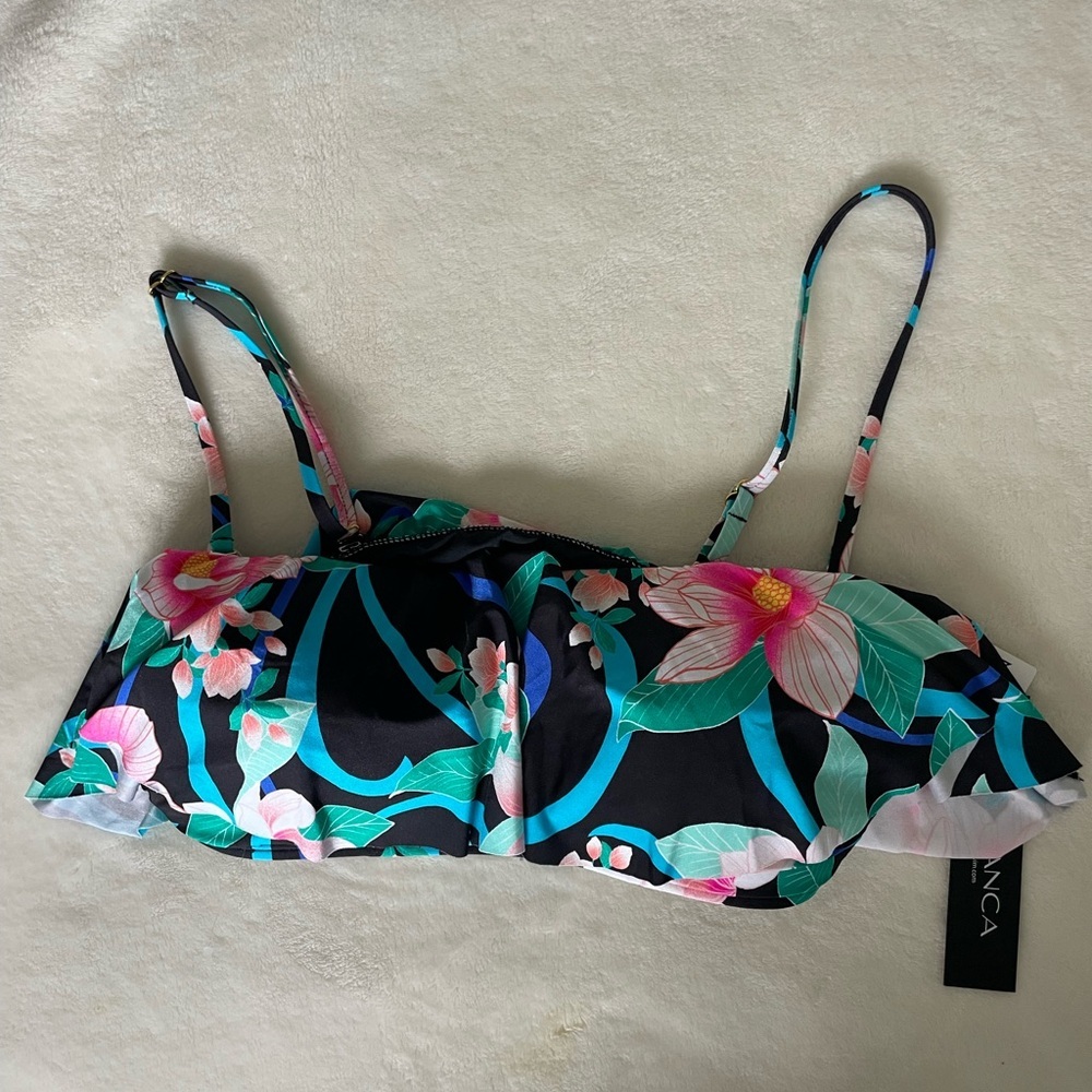 La Blanca Multicolor Leaf Print Bikini Top